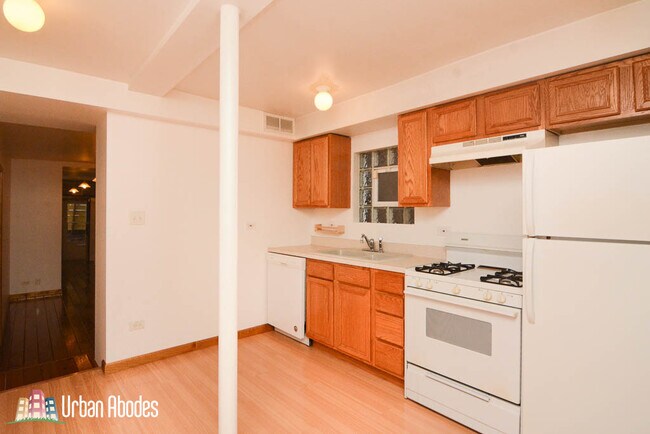 Foto del edificio - 2220 W Homer St