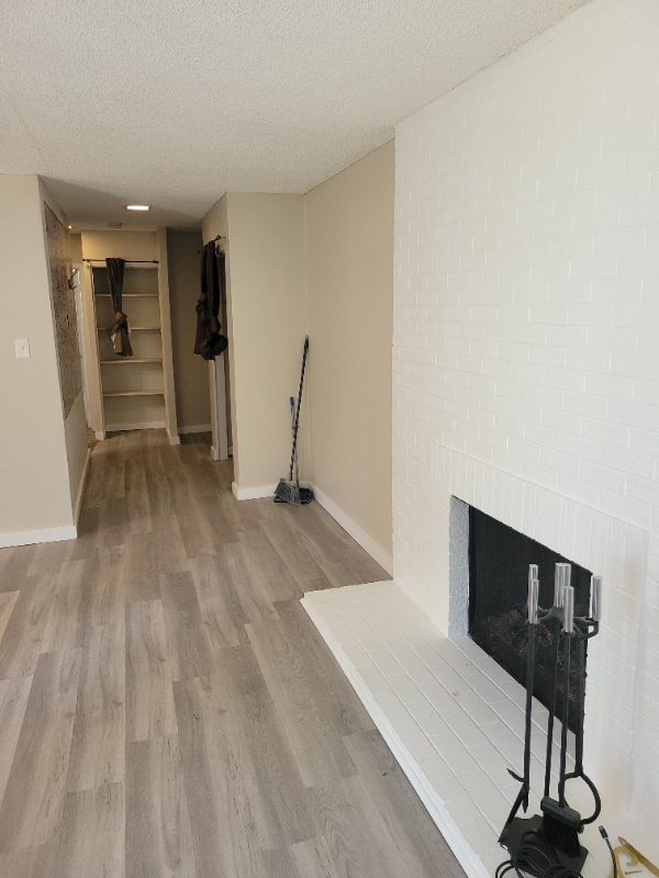 Building Photo - 3331 S Monaco Pkwy