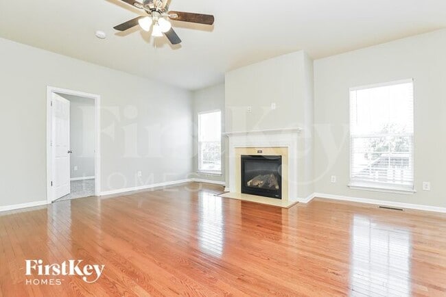 Building Photo - 598 Jockey Pl