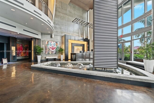 Foto del edificio - 690 SW 1st Ct