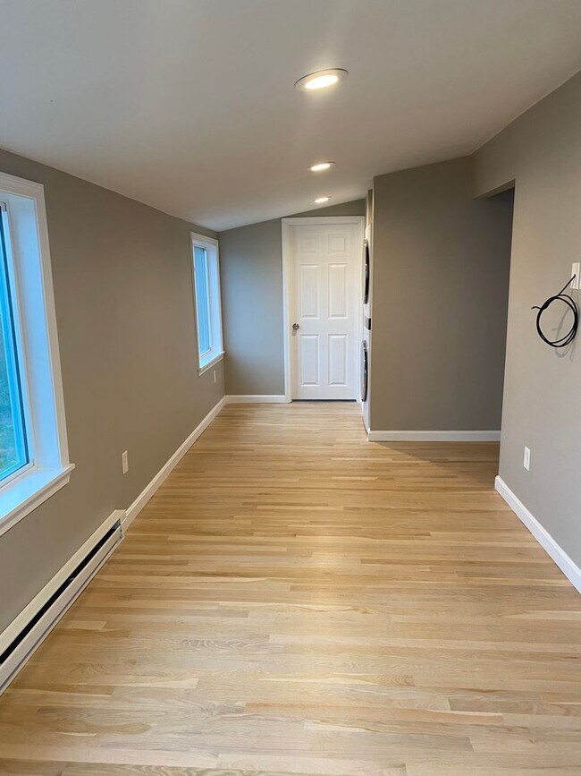 Foto del edificio - Waterfront Cottage in Oakland Beach