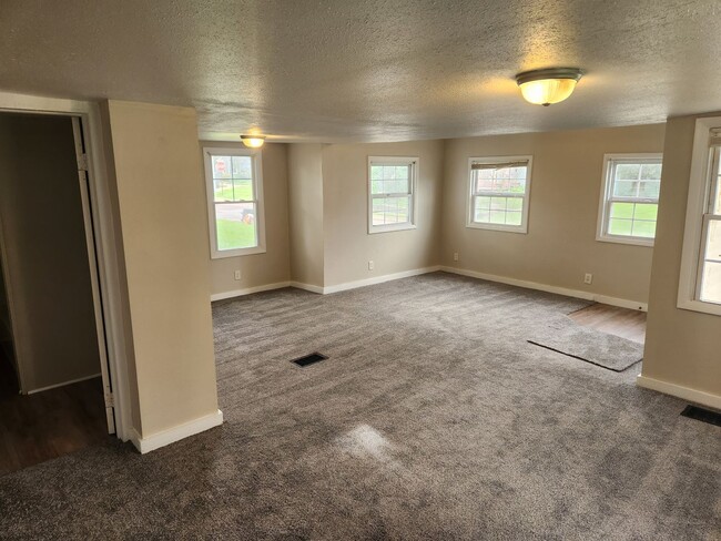 Foto del edificio - 2 Bedroom House in Rock Island