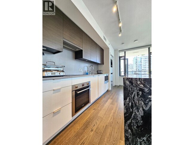 Building Photo - 1688 Pullman Porter St