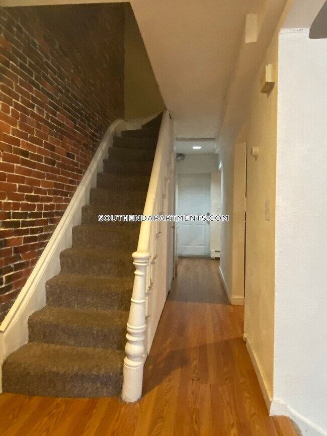 Building Photo - 50 E Springfield St