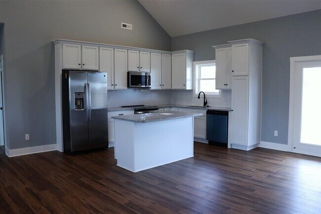 Building Photo - 7131 Hilliard Cir