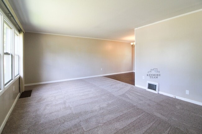 Building Photo - 2 Bed/1 Bath Duplex in Central Richland