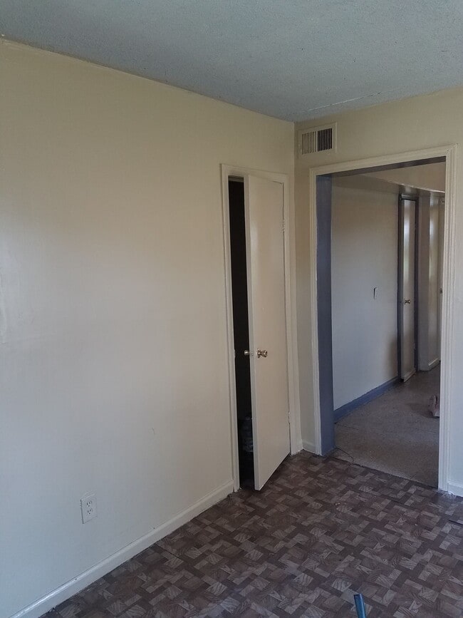 Photo - 811 Polk Ave Townhome