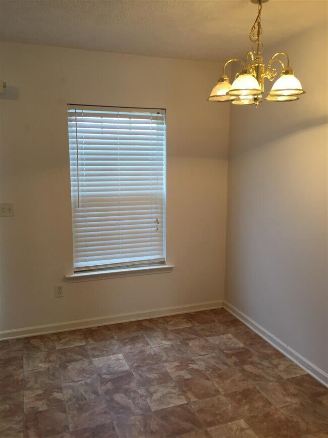 Foto del edificio - Smyrna Townhome - Ready to Move In