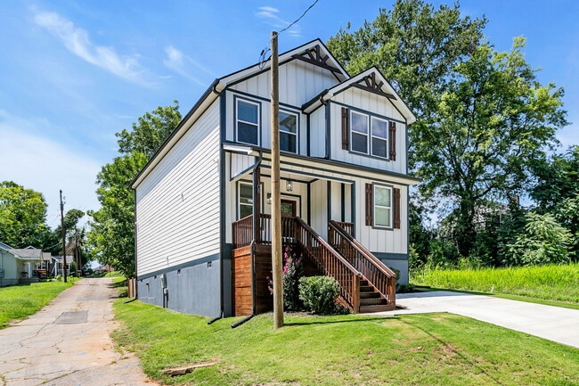Photo - 108 Averill St (Greenville, SC) House
