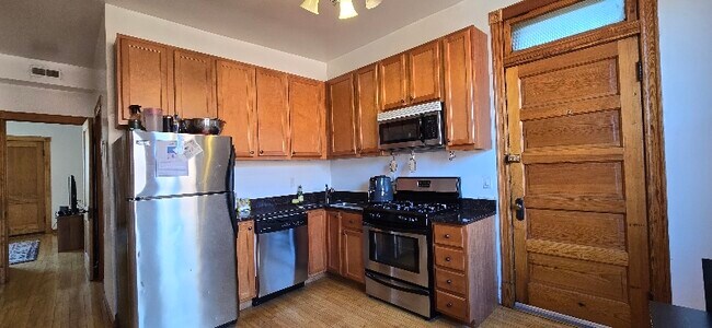 Foto del edificio - 2342 W Walton St