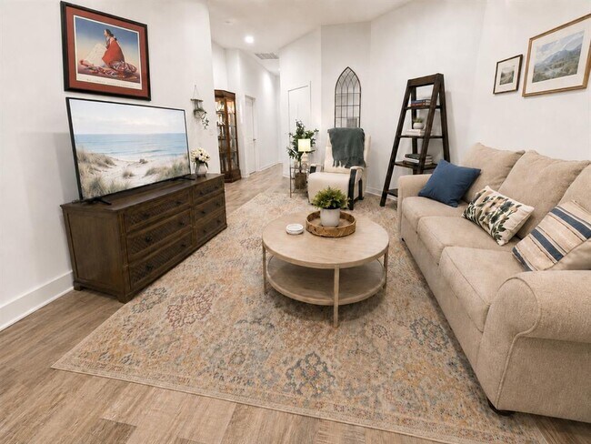 Foto del edificio - 6030 Mt Bonnell Cove