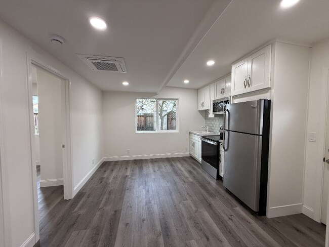 Foto del edificio - 1068 Billings Blvd