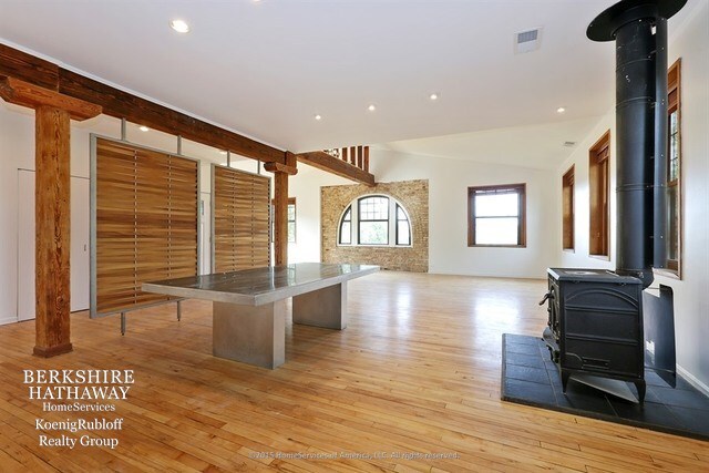 Building Photo - 4853 N Ravenswood Ave