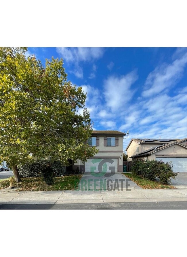 Building Photo - Two story 4 bedroom, 2.5 bath home in Stoc...