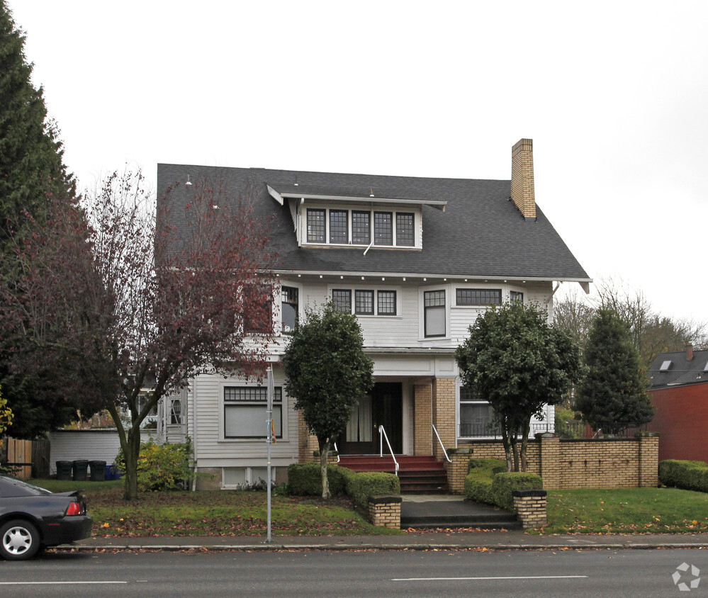 Primary Photo - 1500 SE Hawthorne Blvd