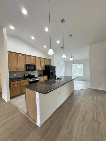 Building Photo - 37 Lewis Shire Pl