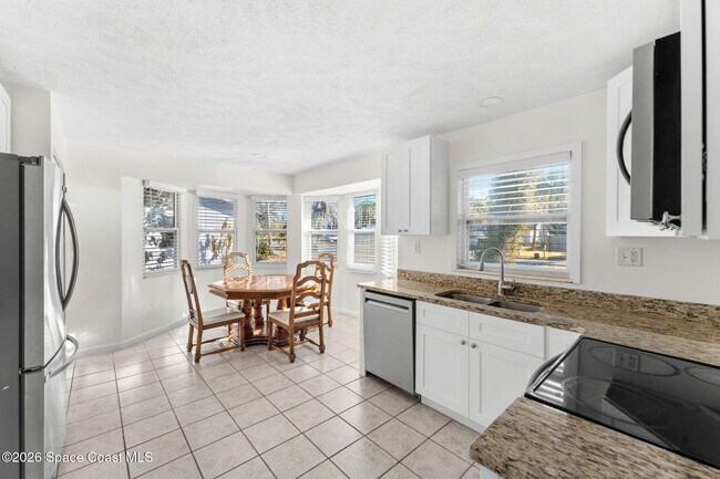 Foto del edificio - 247 Saldon Ln