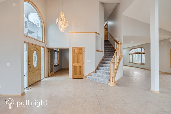 Foto del edificio - 8941 Vandegriff Way, Maple Grove, MN, 55311