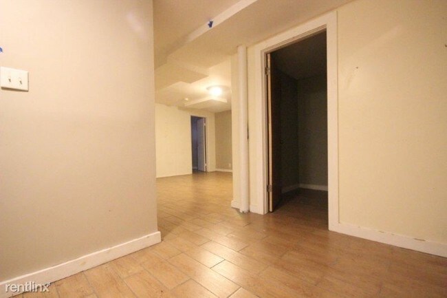 Foto del edificio - 286 Eldert St