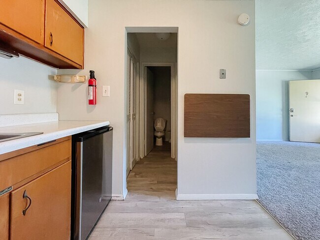 Foto del edificio - **Available Now!** Studio Apartment Close to BSU
