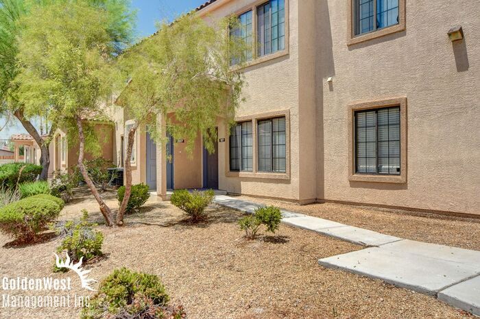 Primary Photo - Stunning 2Bdm 2Ba Condo in a Lovely Gated ...