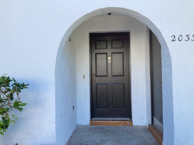 Entrada principal - 2033 Oak Meadow Cir