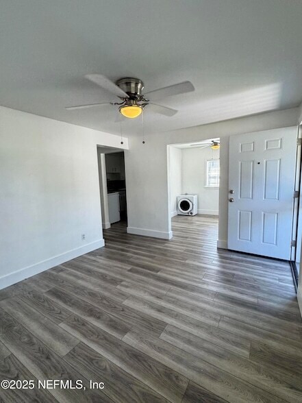 Foto del edificio - 1504 Winthrop St