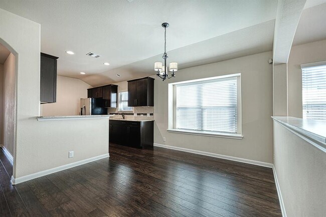 Foto del edificio - 320 Rock Mill Loop