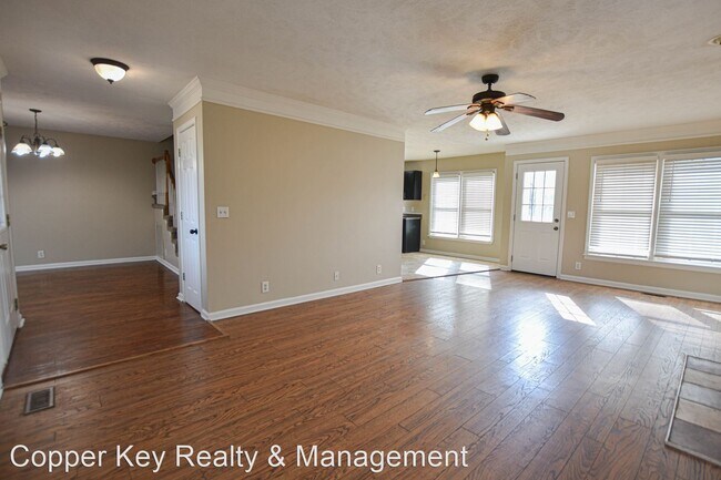 Foto del edificio - 3 br, 2.5 bath House - 1690 Hazelwood Road