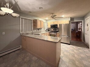 Building Photo - 112 Boston Ave