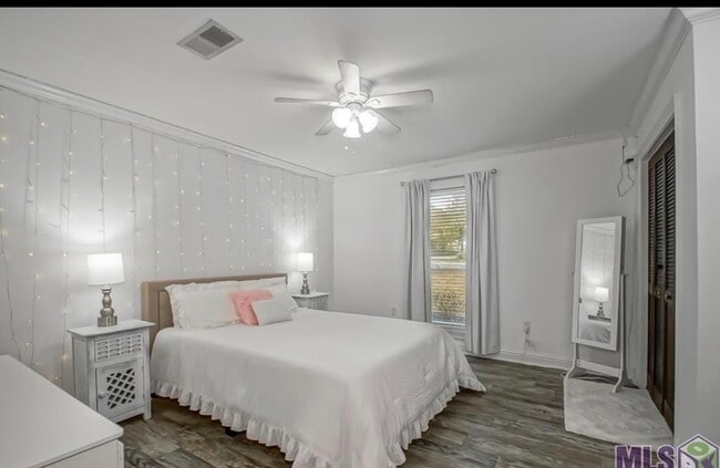 Foto del edificio - 24054 Joe May Rd