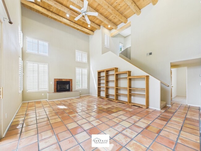 Building Photo - Two Story Home in Desirable Subdivision