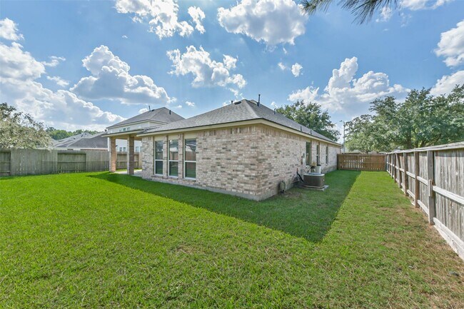 Foto del edificio - 15838 Mossy Shores Ct
