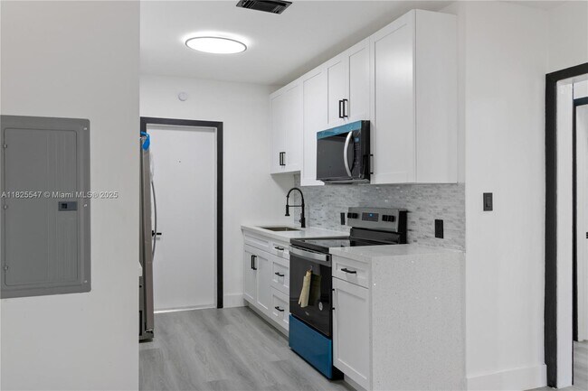 Foto del edificio - 1325 NW 51st St