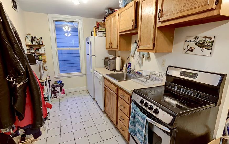 Primary Photo - 217 Freeman St