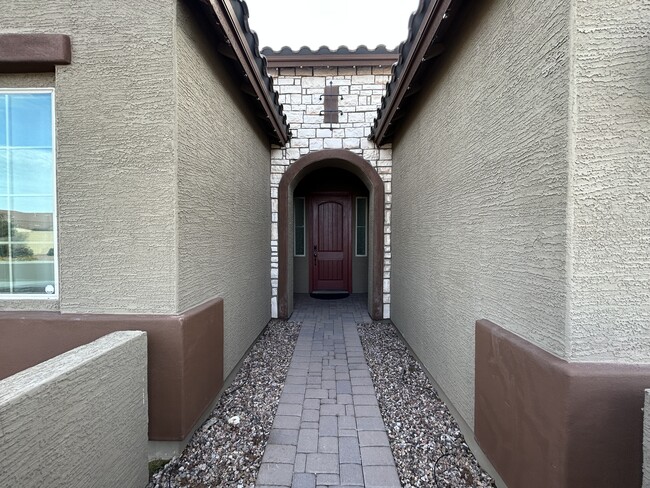 Foto del edificio - 8731 W Wagon Wheel Dr