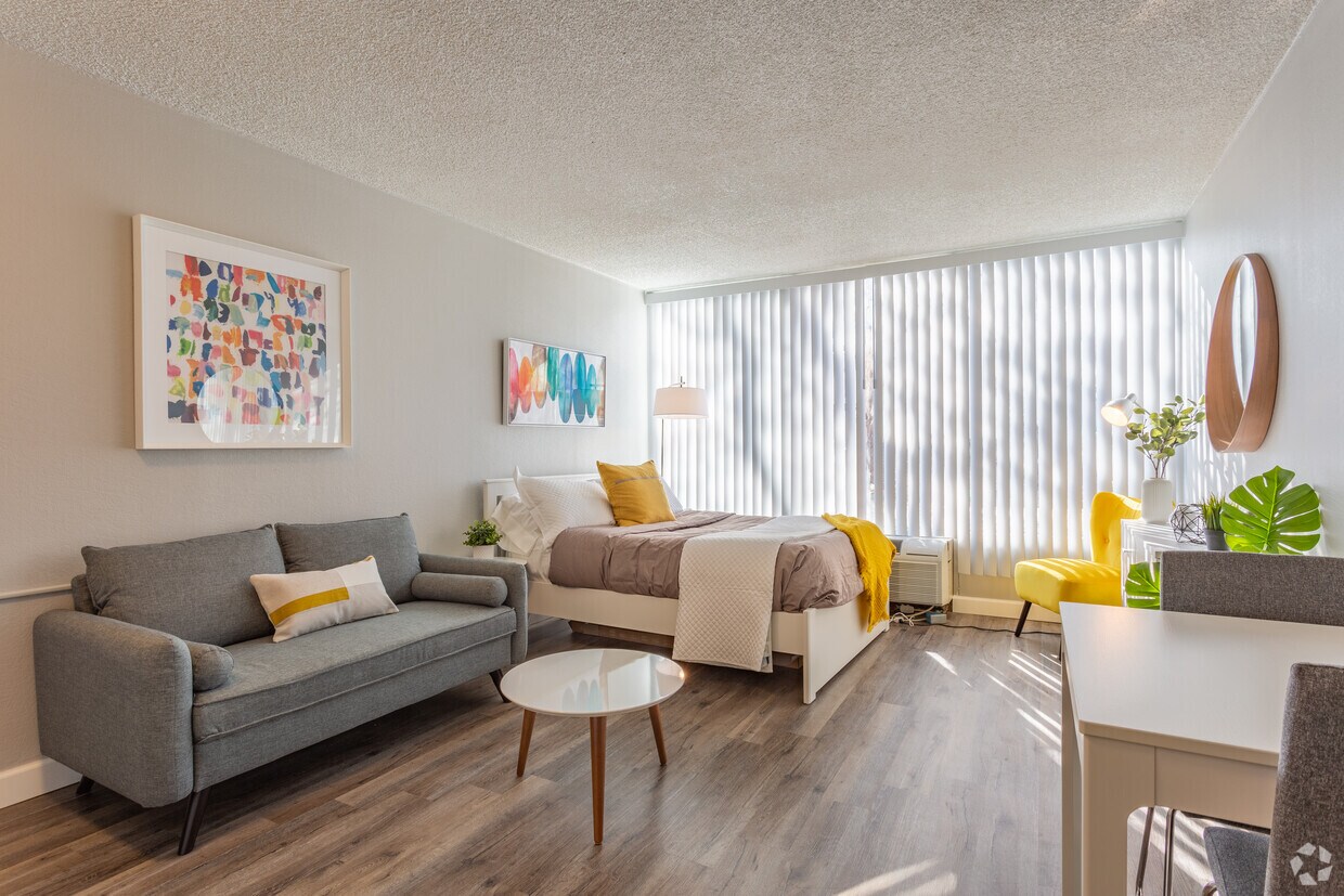 Incline Apartments and Studios Apartments in Colorado Springs, CO