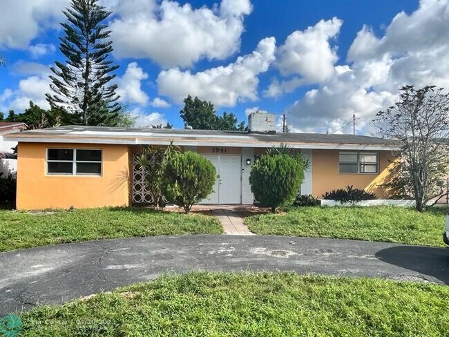 Foto del edificio - 7941 Plantation Blvd