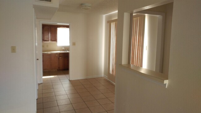 Foto del edificio - 113 Oak Ridge Ave