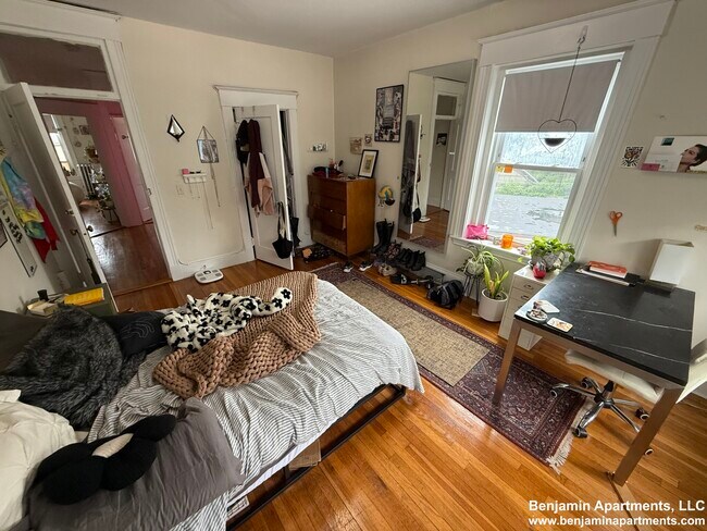 Foto del edificio - 124 Wood Ave
