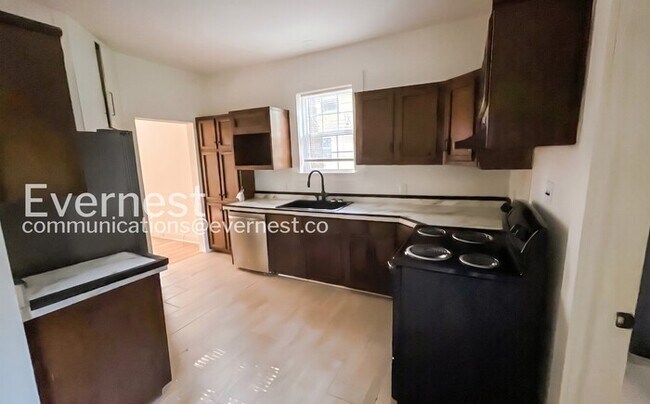 Foto del edificio - 208 Red Lane Rd