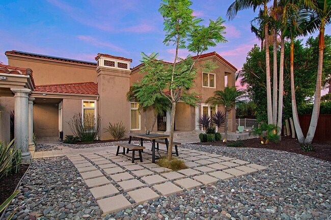 Foto del edificio - 927 Tingley Ln
