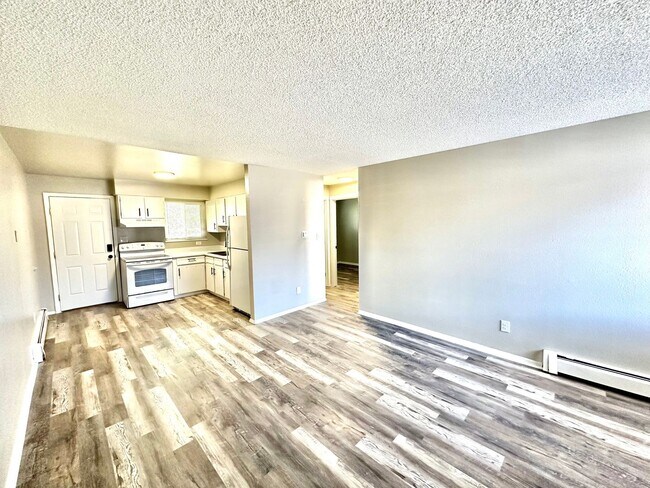 Foto del edificio - 2915 Straus Ln