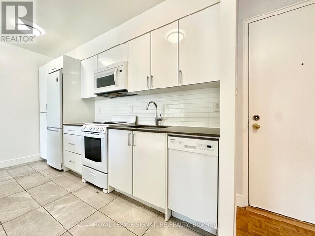 Photo du bâtiment - 990 Avenue Rd