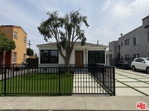 Building Photo - 1614 Hauser Blvd