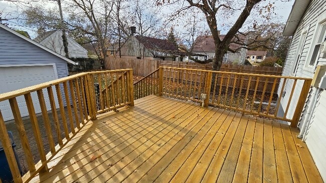 Foto del edificio - 1310 Waverly Ave