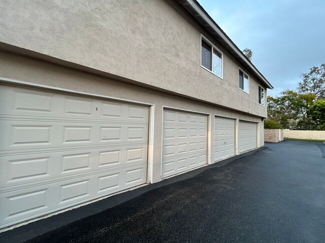 Building Photo - 5488 E Willow Woods Ln