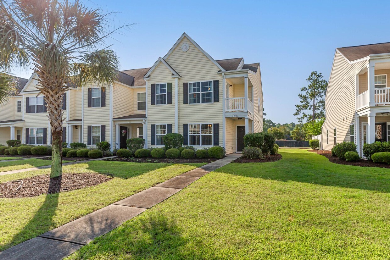 4576 Livorn Loop, Myrtle Beach, SC 29579 Townhome Rentals in Myrtle