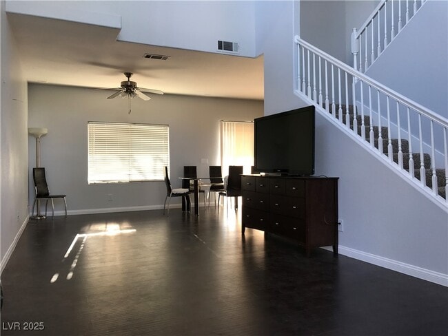 Building Photo - 5423 Dancing Bear Dr