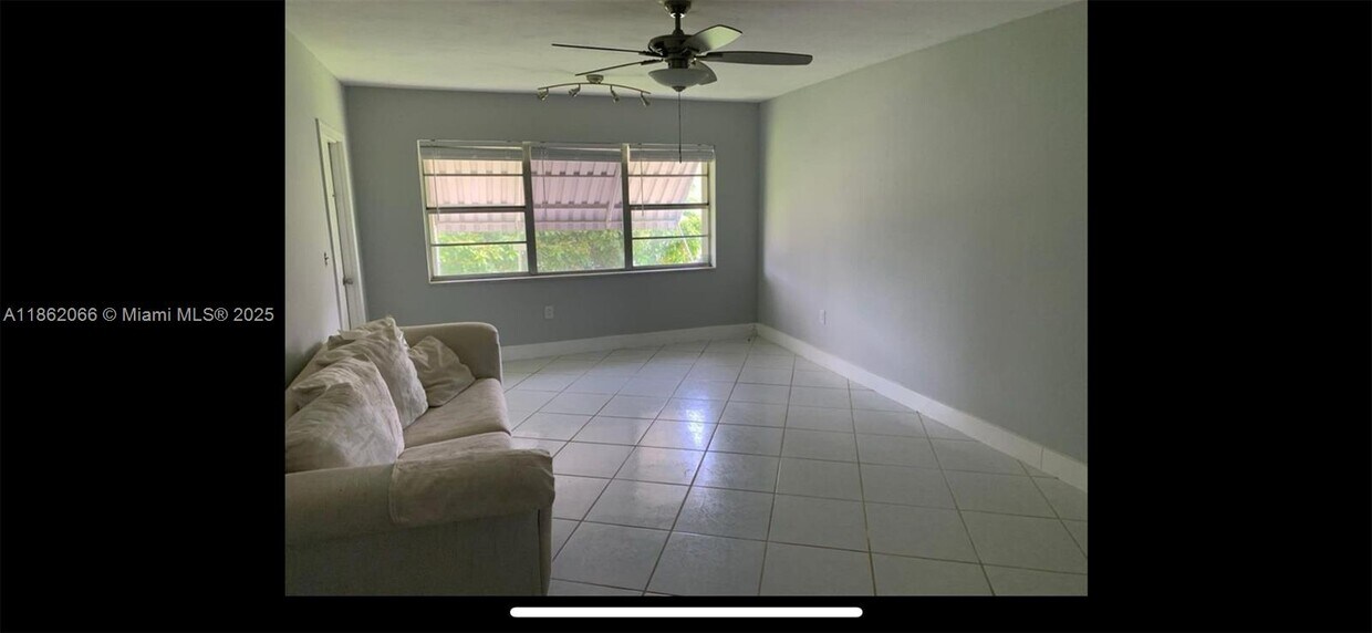 Building Photo - 6720 Arbor Dr